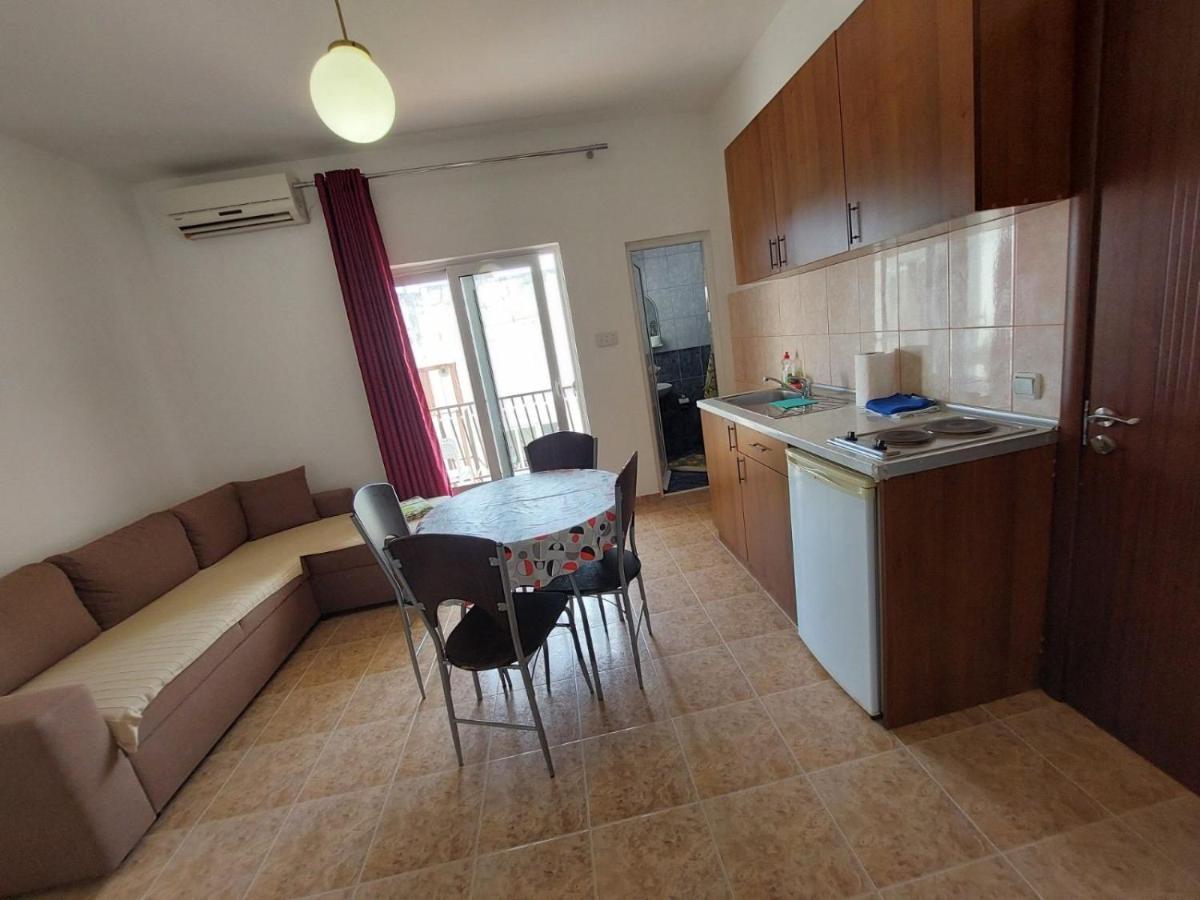 Apartments Marnikovic Ulcinj Bagian luar foto